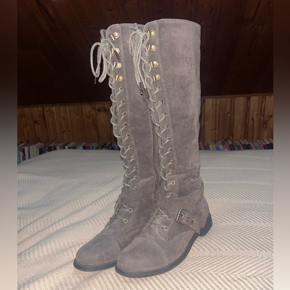 Stylish Women's Knee-High Boots - Picture 6 of 13